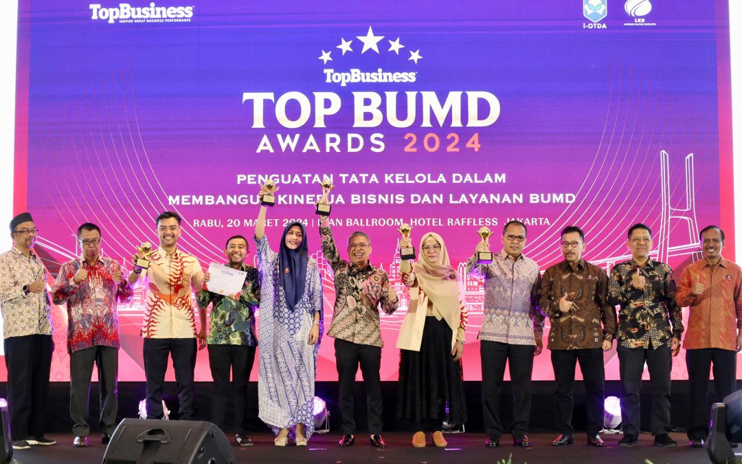 Danny Pomanto Raih Kembali Penghargaan Top Pembina BUMD 2024