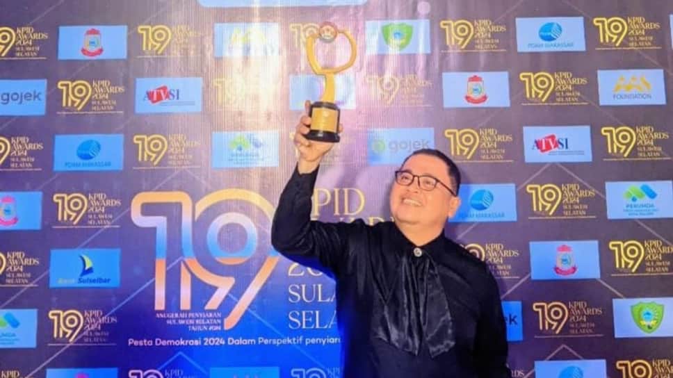 Radio Venus Cetak Prestasi, Elompugi Prof Andis, Raih Penghargaan Feature Terbaik di KPID Award 2024