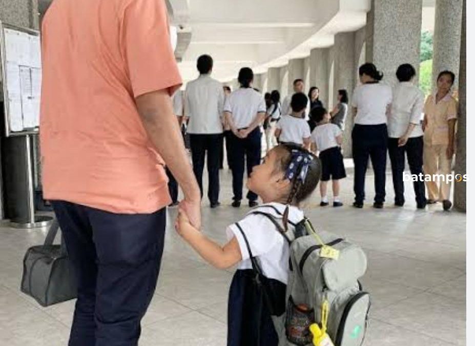 Pemkot Imbau; Gerakan Ayah Mengantar Anak di Hari Pertama Sekolah!
